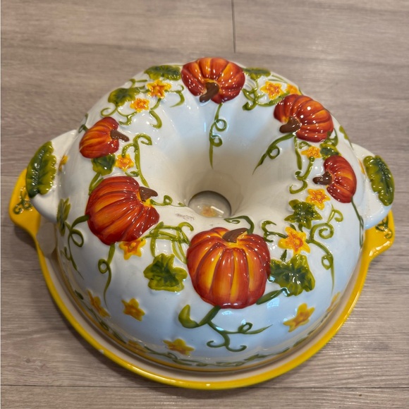 Temptations Other - Temptations Tara Thanksgiving Fall Old World Pumpkin Patch Bundt Cake Pan Lid